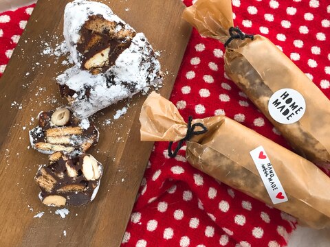 レンジで！ナッツとビスケットのチョコレートサラミ♡